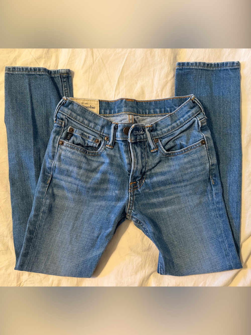 Jeans Subcategory Classification - Picture 2 of 3